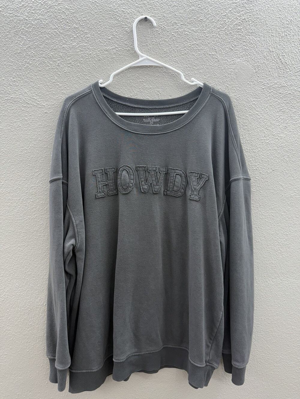 Zoe and Liv Womens Sweatshirt Size 2X Gray Howdy Textured Crewneck